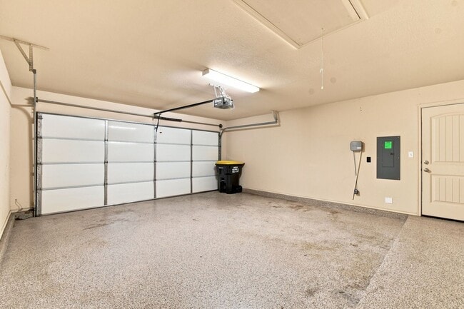 Building Photo - 10724 Masters Cir