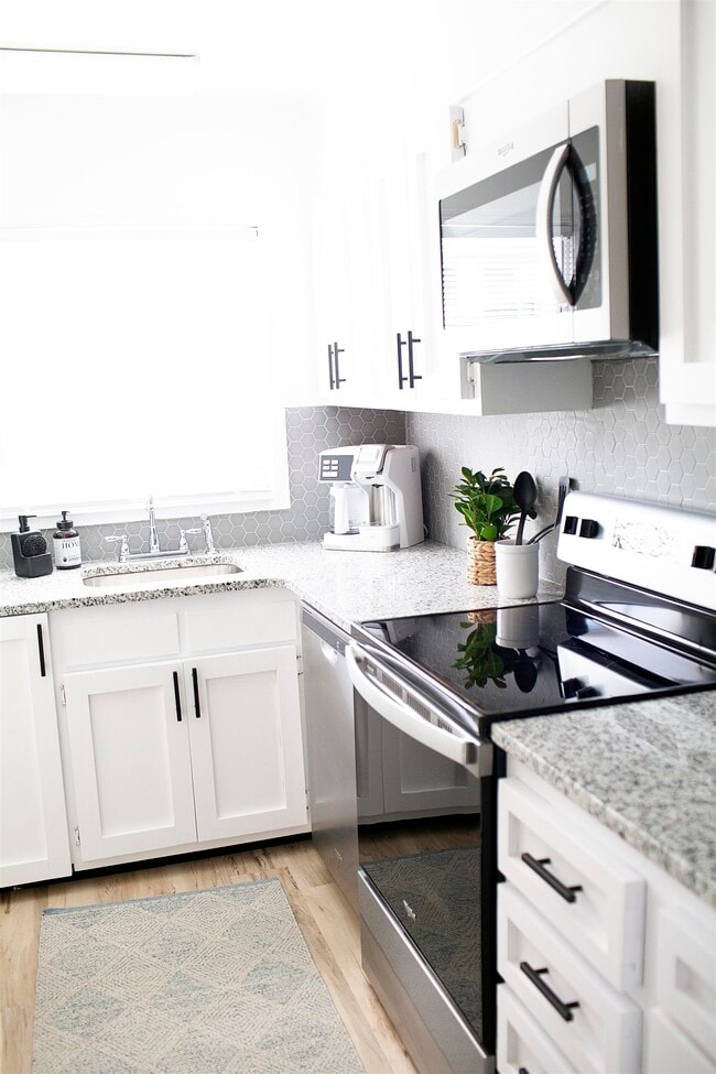 Building Photo - 4505 N Kings Hwy