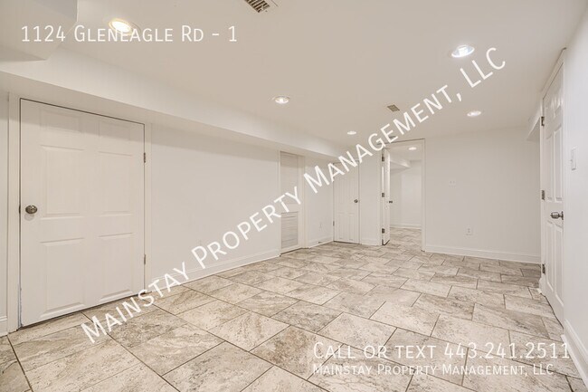 Building Photo - 1124 Gleneagle Rd