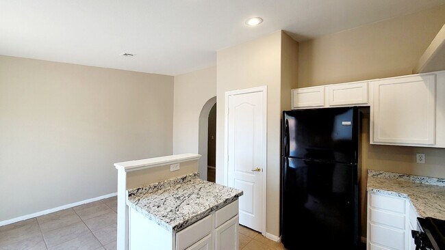 Building Photo - 319 Mulberry Glen Dr