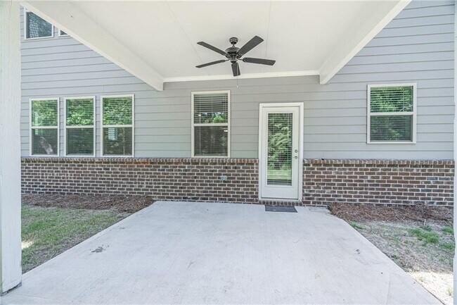 Building Photo - 1825 Wellston Dr