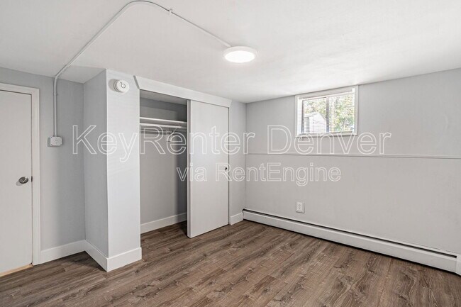 Building Photo - 1532 Perry St