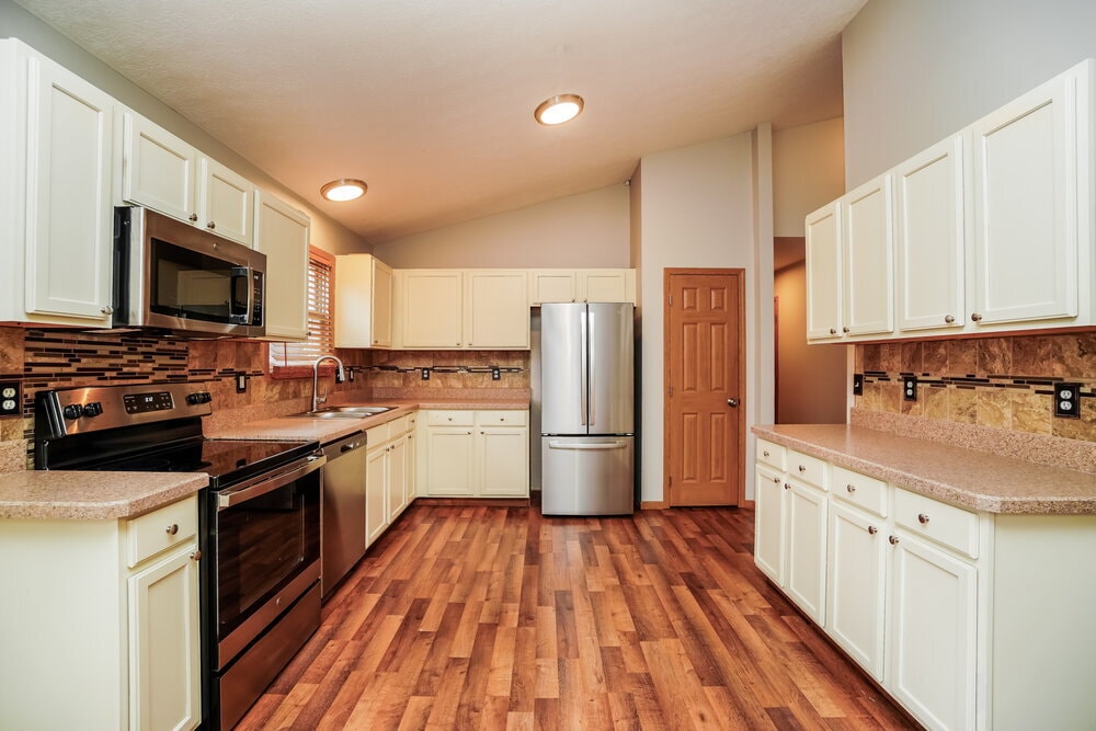 Building Photo - 370 Millett Dr