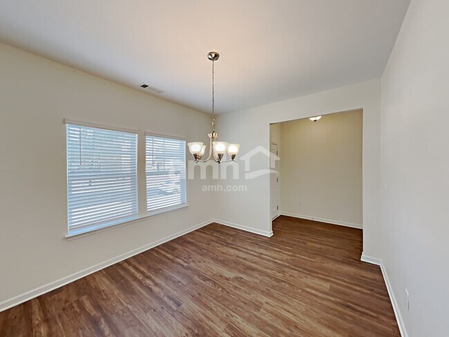 Building Photo - 142 Cheatham Hill Ln