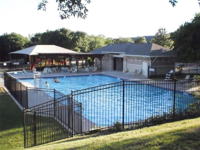 Building Photo - 1881 Dapplegrey Ln