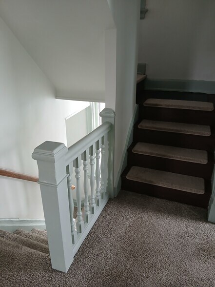 Hallway - 2461 Fairview Ave