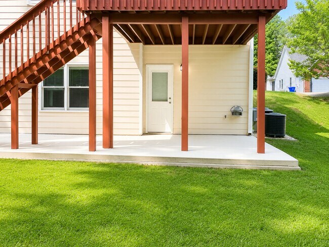 Building Photo - 733 Miller Run