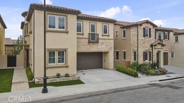 Building Photo - 20800 Spruce Cir