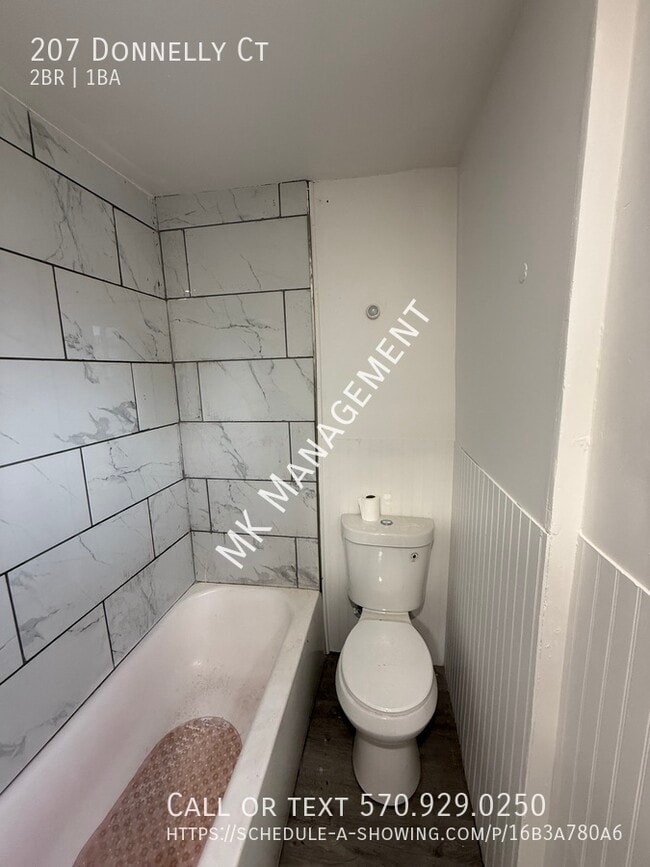 Building Photo - 207 Donnelly Ct