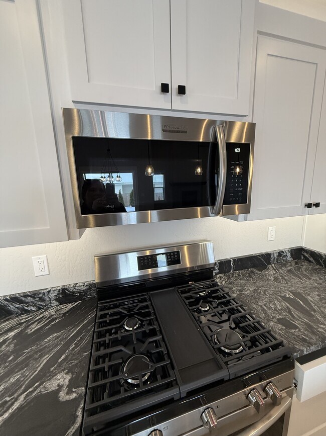 Building Photo - 3769 Durst St