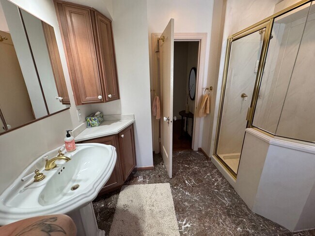 Building Photo - Spacious Spanish-Styled 3Bed/2Bath SFH For Rent in the Desirable City of Alameda, Ca!!!