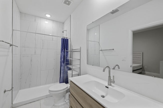 Building Photo - 2915 65th St W