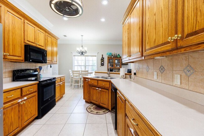 Building Photo - 4614 Briarberry Dr