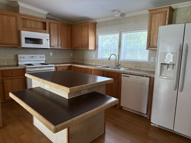 Building Photo - 14191 NW 72nd Terrace