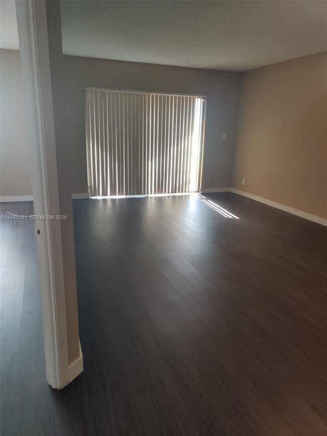 Building Photo - 8290 Lake Dr