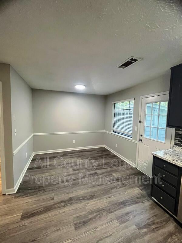 Building Photo - 3081 Parkside Ct