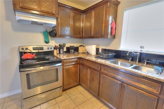 Building Photo - 3538 Austin St