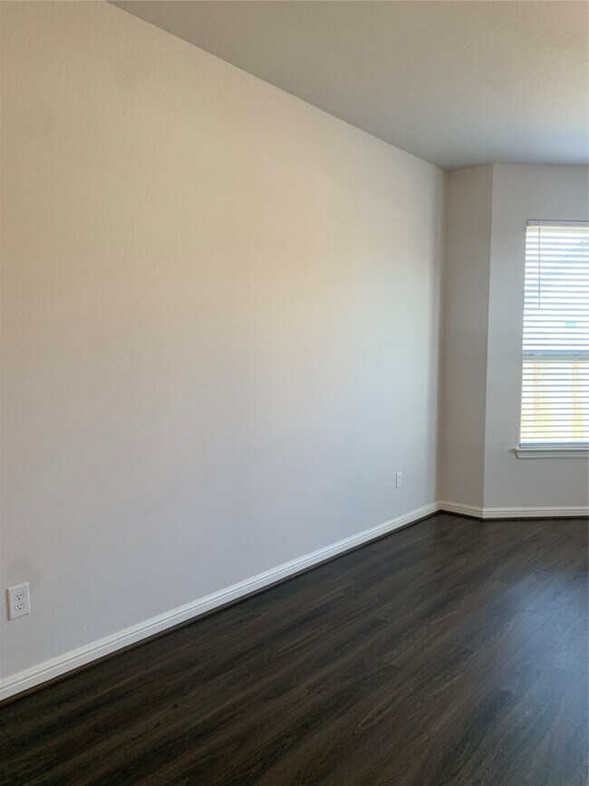 Building Photo - 18807 Fulvetta Haven Way