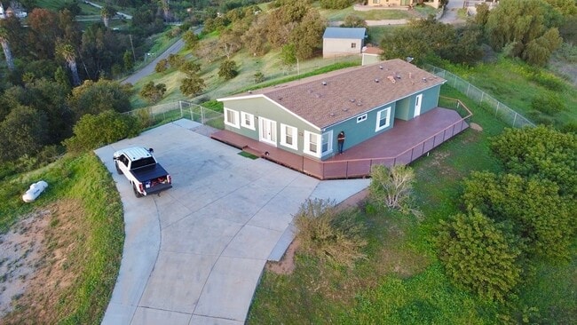 Building Photo - Stunning Single-Story with Spacious Deck, Panoramic Views, on Gated/Fenced Property!