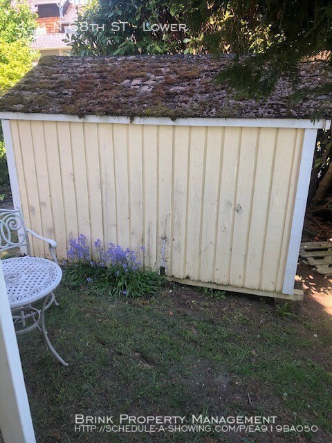 Building Photo - 424 N 68th St