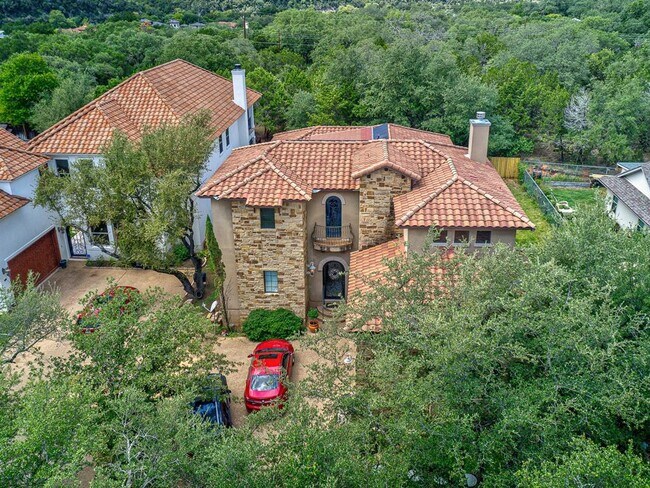 Building Photo - 1310 Minnie Dr