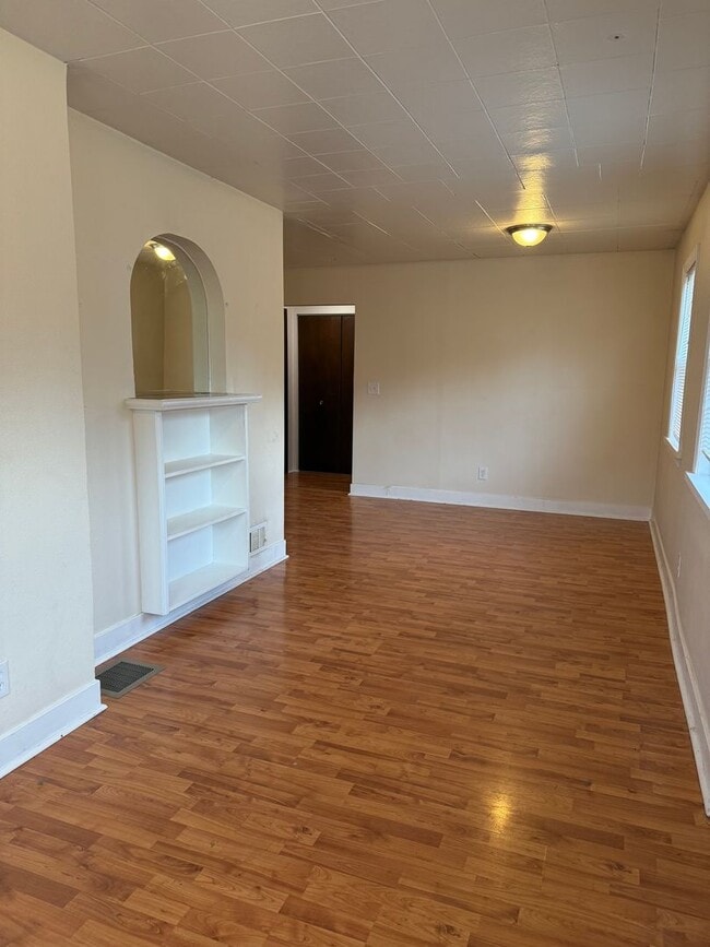 Building Photo - 2bd 1bth Home For Rent in Cheney