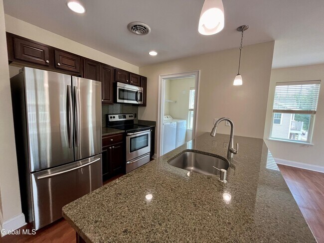 Building Photo - 74 Weibel Ave