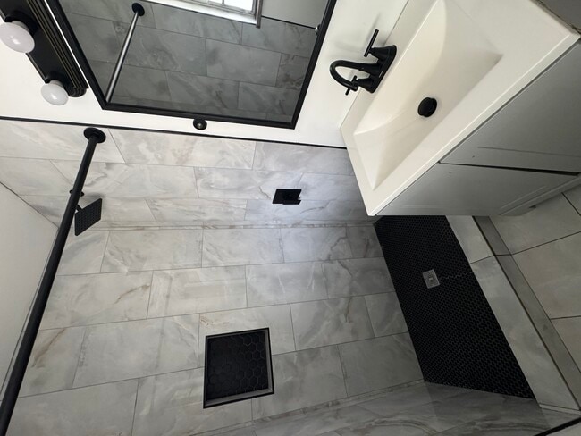 Building Photo - 5651 W 97th St