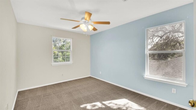 Building Photo - 1613 Country Squire Dr