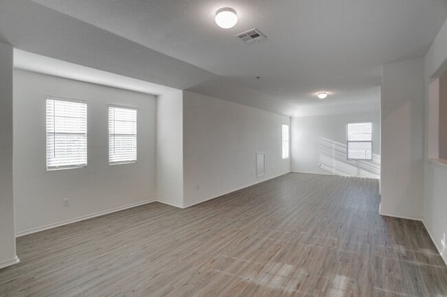 Building Photo - 21517 Quick Fox Dr