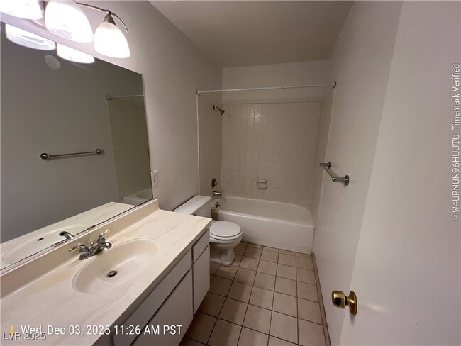 Building Photo - 2417 Lourdes Ave