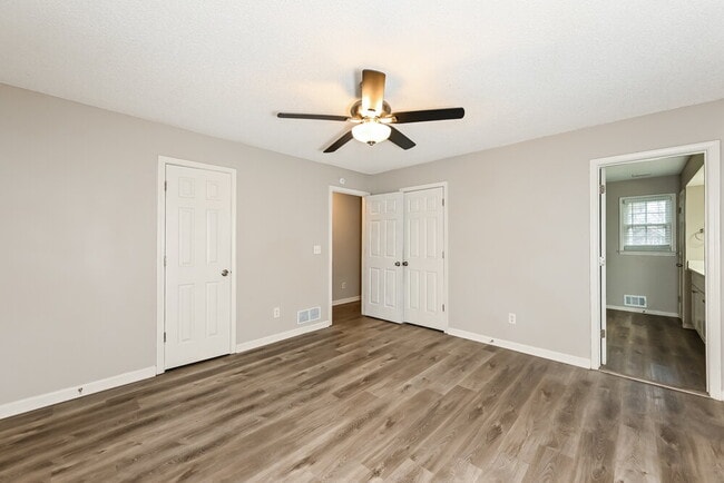 Building Photo - 4834 Diggers Way