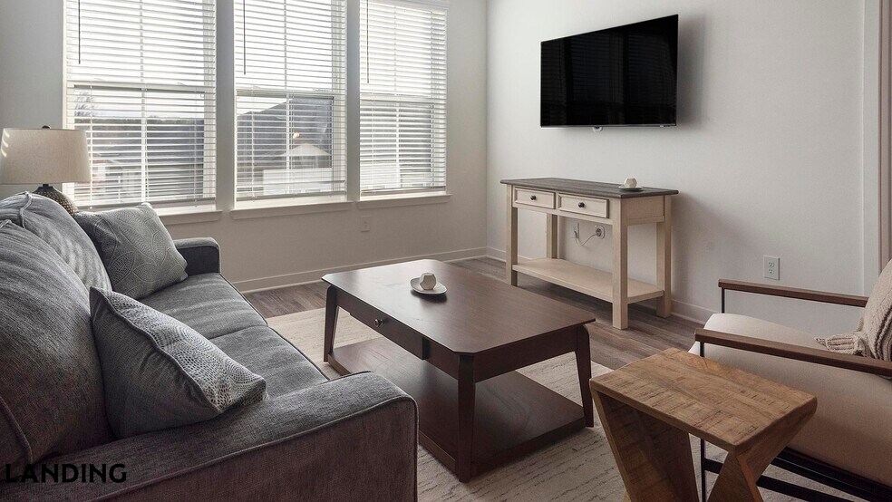 Building Photo - 4670 Merchants Park Cir