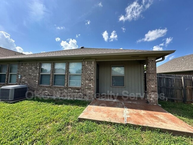 Building Photo - 2620 NW 183rd St