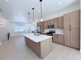 Building Photo - 4050 Ascend Grv