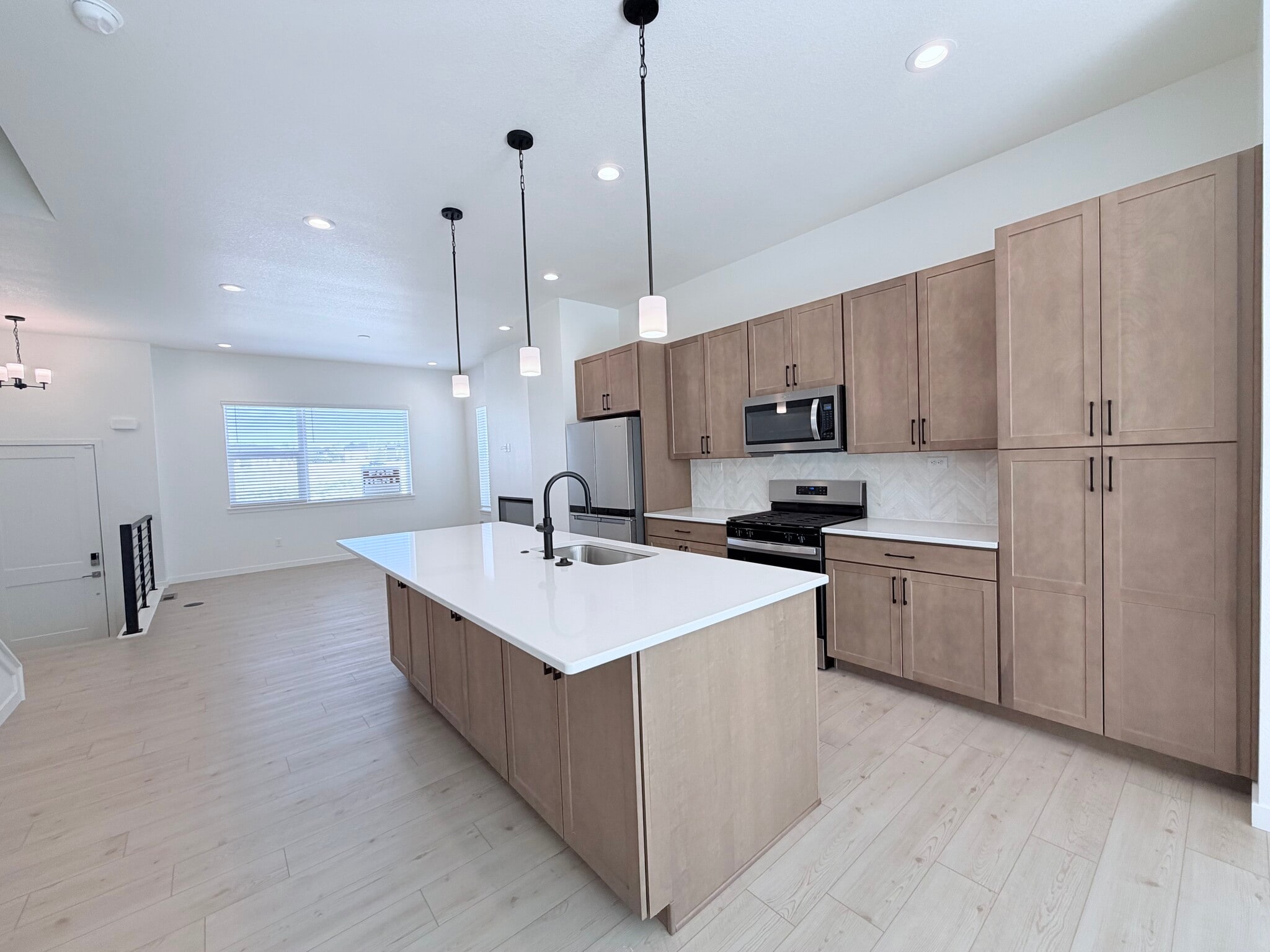 Building Photo - 4050 Ascend Grv