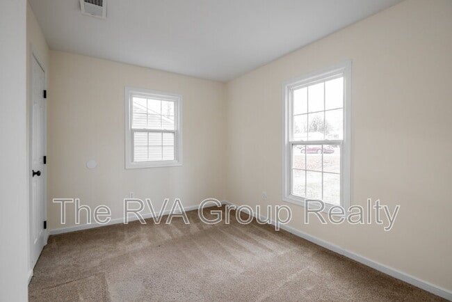 Building Photo - 8907 Huntingcreek Terrace