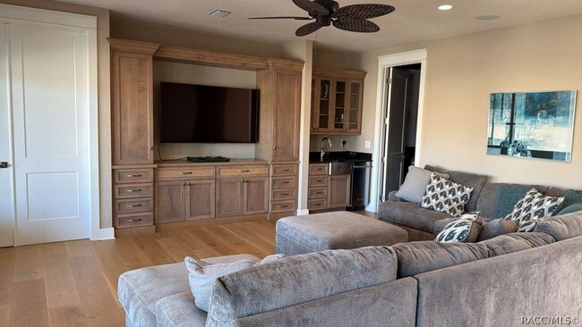 Building Photo - 1345 NW 20th Ave