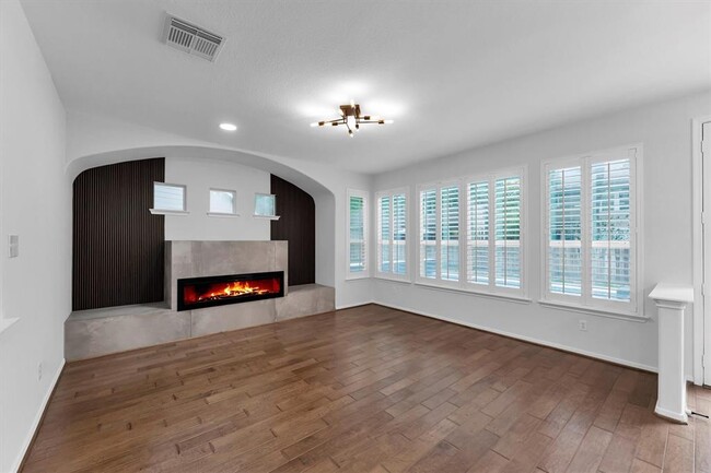Building Photo - 143 Velvet Grass Ct