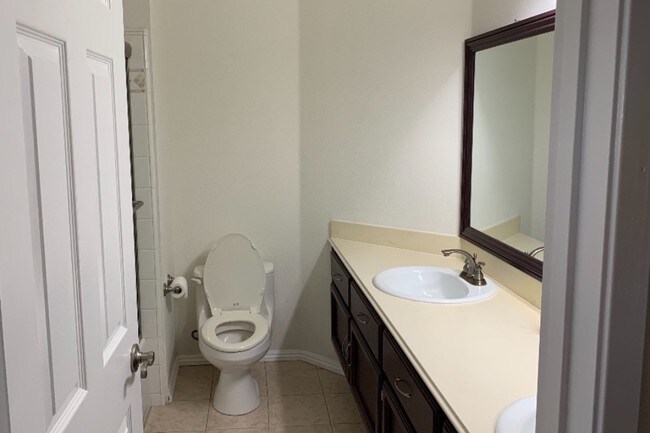 Bath - 8179 Rimridge Ln