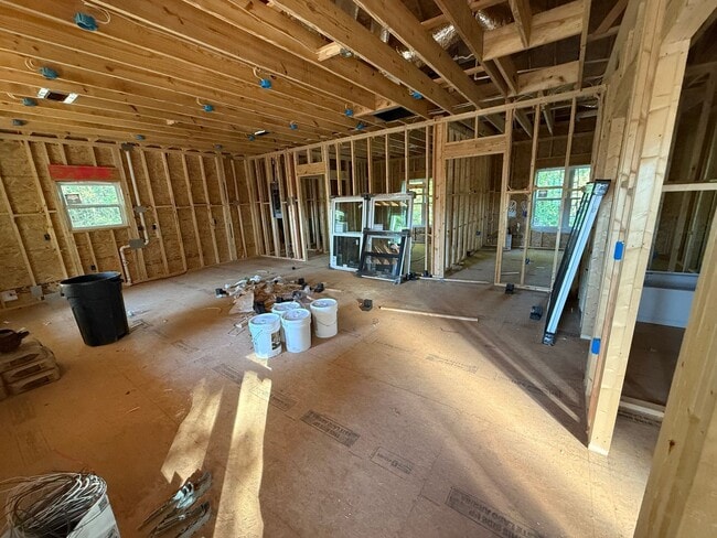 Building Photo - 1218 Rogers Rd
