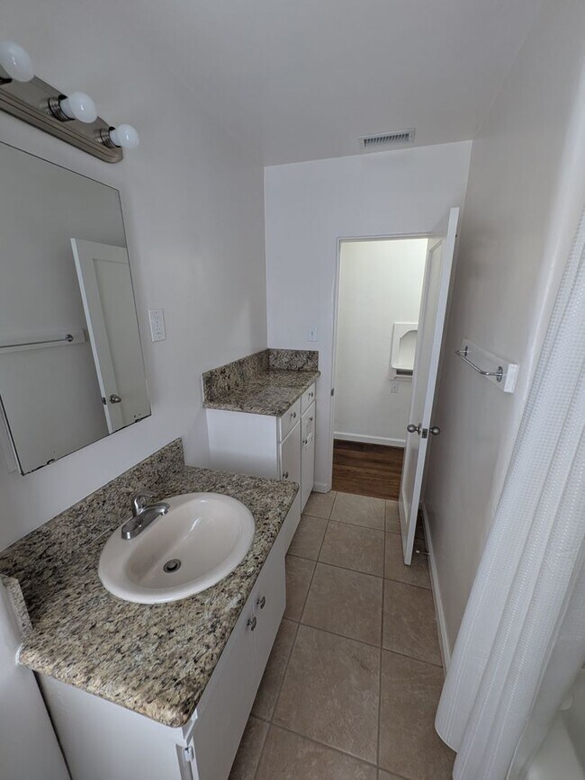 Building Photo - PC - 6673-6675 Amherst