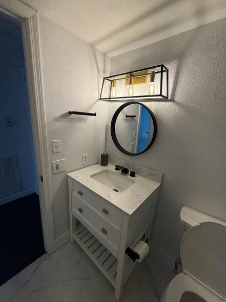 Building Photo - 3320 N Arnoult Rd