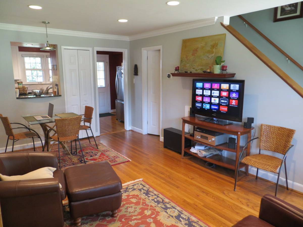 Living/Dining Room - 434 James Court