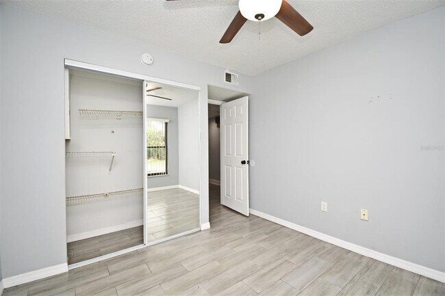 Building Photo - 610 Cranes Way