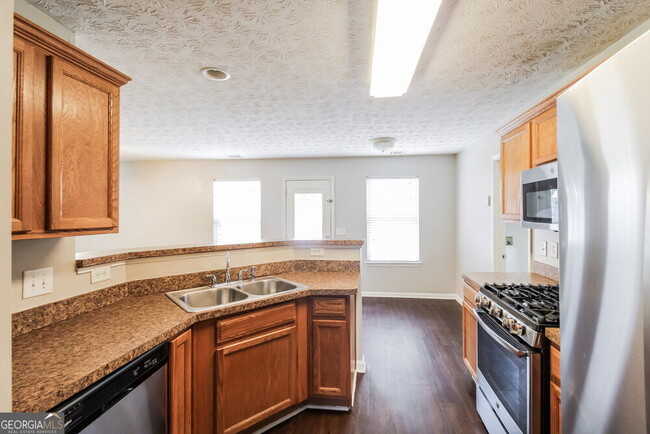 Building Photo - 3819 Bay Cove Tr SE