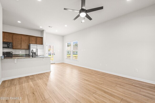 Building Photo - 314 Dunwoody Ct