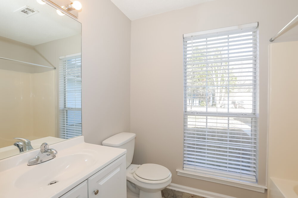 Building Photo - 231 Carson's Cove