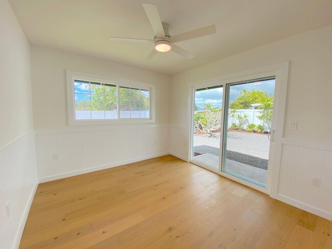 Building Photo - 3 Bedroom 3 Bathroom ~ Fully Renovated Ren...