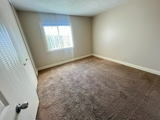 Building Photo - 4401 S 27th St